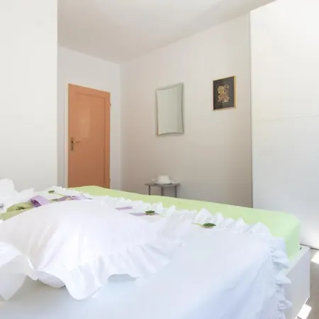 Apartment Laguna Ii Makarska