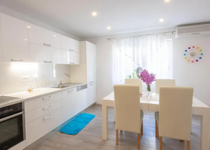 Apartment Laguna Ii Makarska