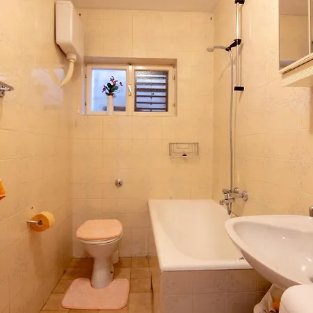 Laguna Ii * Makarska